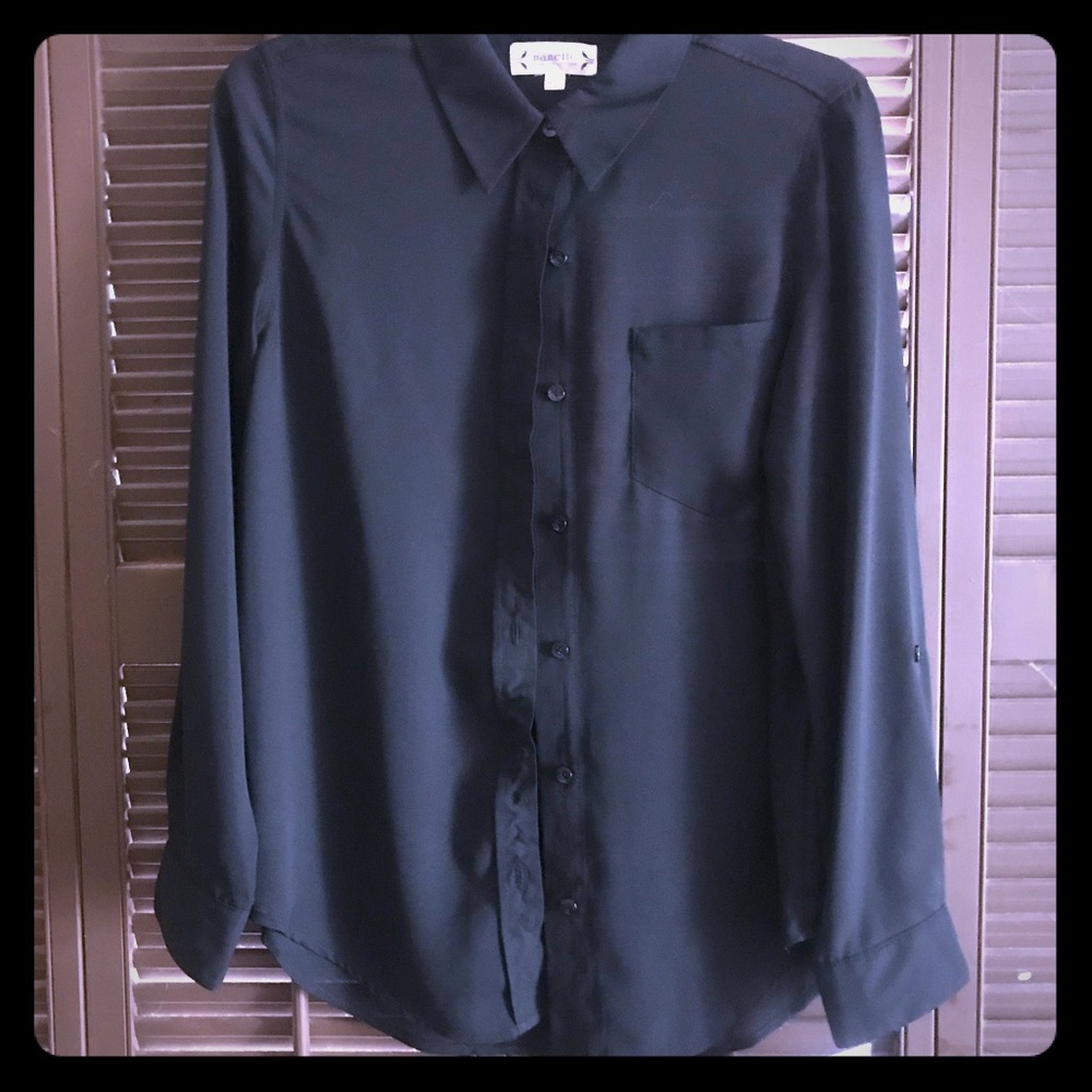 Nannette Lenore long sleeve button down blouse